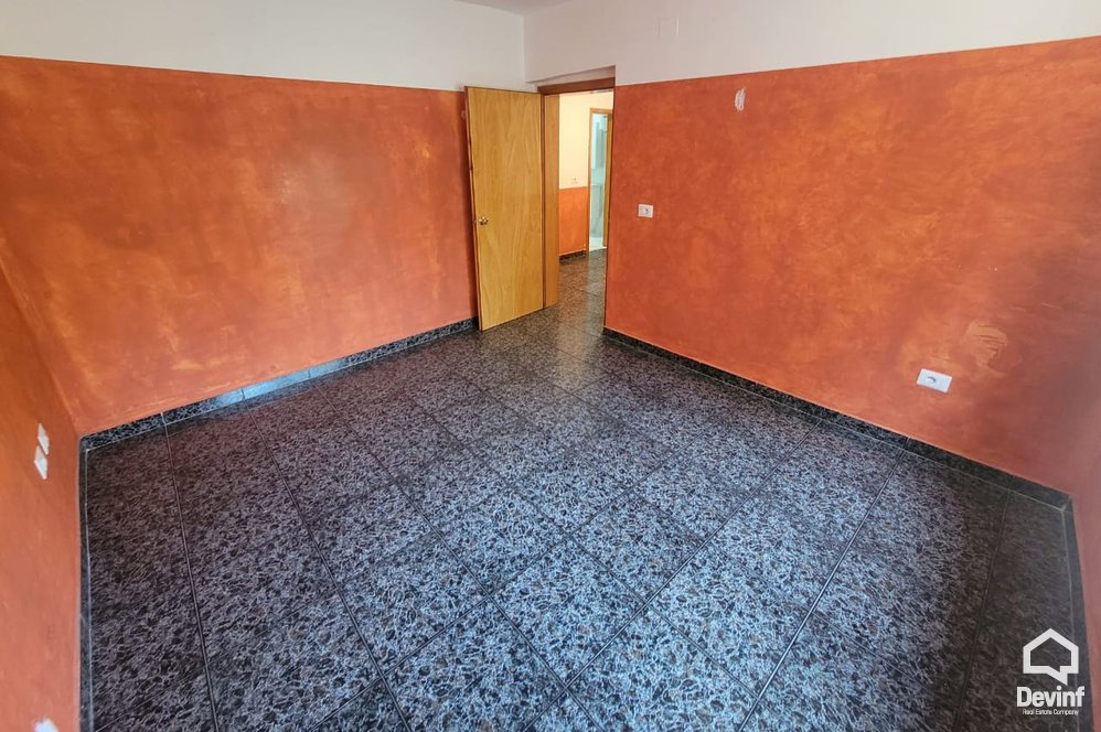 Tirane Qera Apartament 2+1 Apartament/zyre me qira ne Rrugen Myslym Shyri apartament zyre