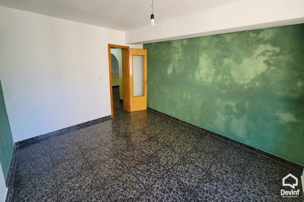 Tirane Qera Apartament 2+1 Apartament/zyre me qira ne Rrugen Myslym Shyri apartament zyre