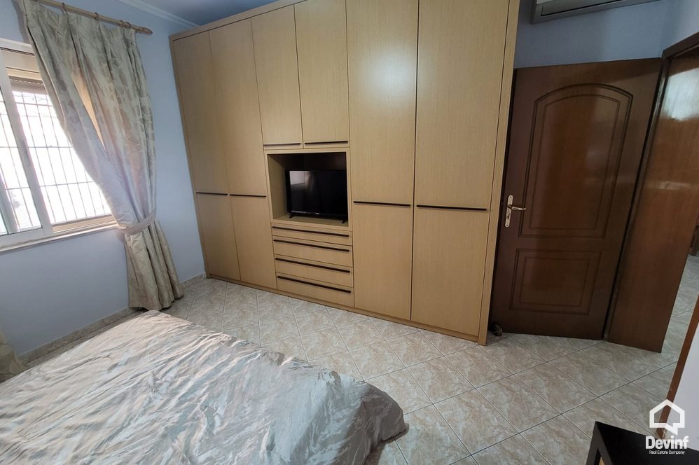 Tirane For Rent Apartment 4+1 4+1 apartment in a private building on Myslym Shyri Street Apartment