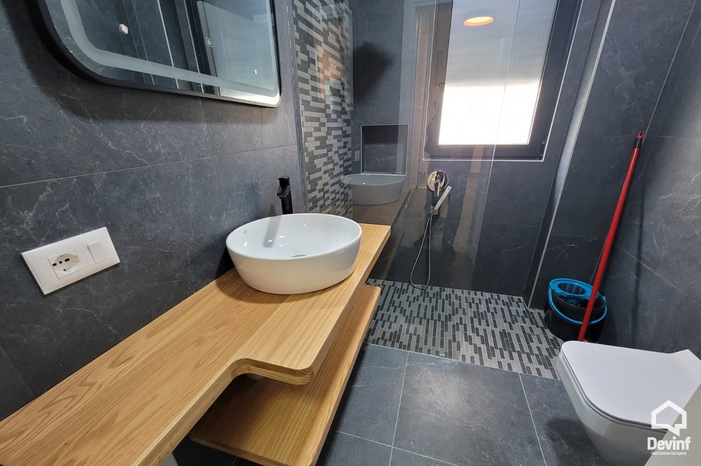 Tirane Qera Apartament 2+1 Apartament ne zonen e Liqenit te Tiranes apartament kompleks rezidencial