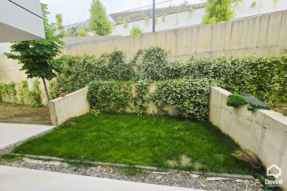 Tirane Qera Vile 3+1 Vile me qera ne kompleks rezidencialn tek Liqeni i Madh i Tiranes vile kompleks rezidencial