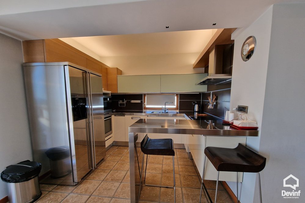 Tirane Shitje Apartament 3+1 Rruga e Elbasanit apartament penthouse