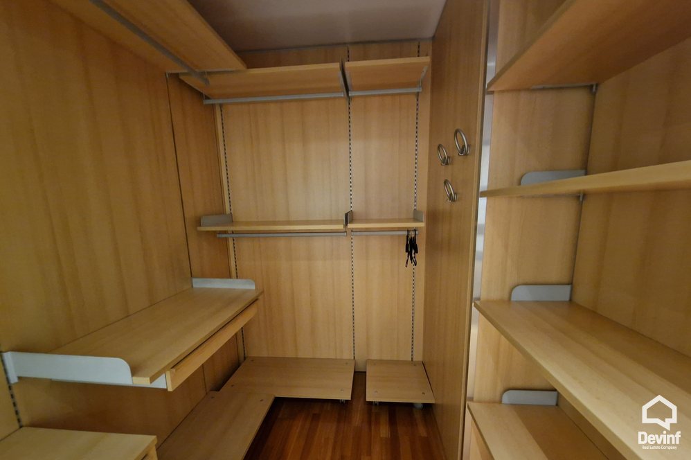 Tirane Shitje Apartament 3+1 Rruga e Elbasanit apartament penthouse