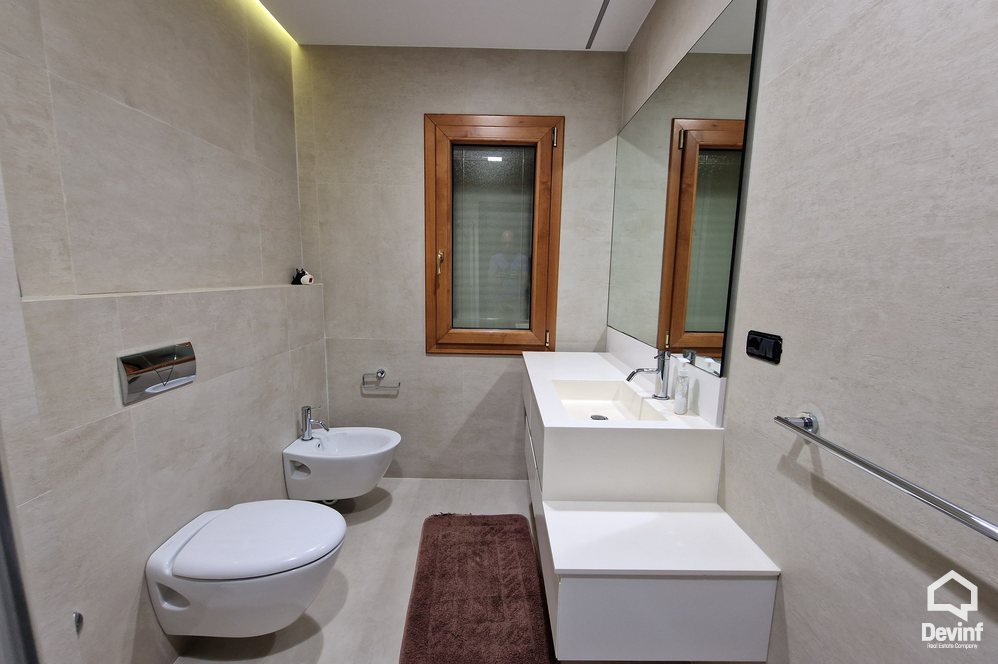 Tirane Shitje Apartament 3+1 Rruga e Elbasanit apartament penthouse