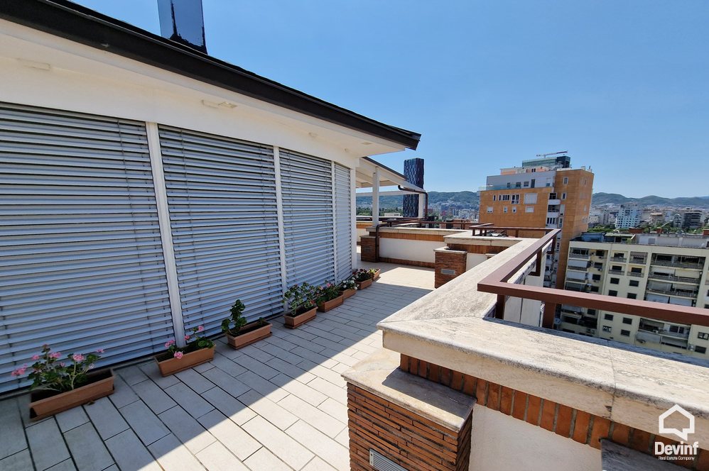 Tirane Shitje Apartament 3+1 Rruga e Elbasanit apartament penthouse