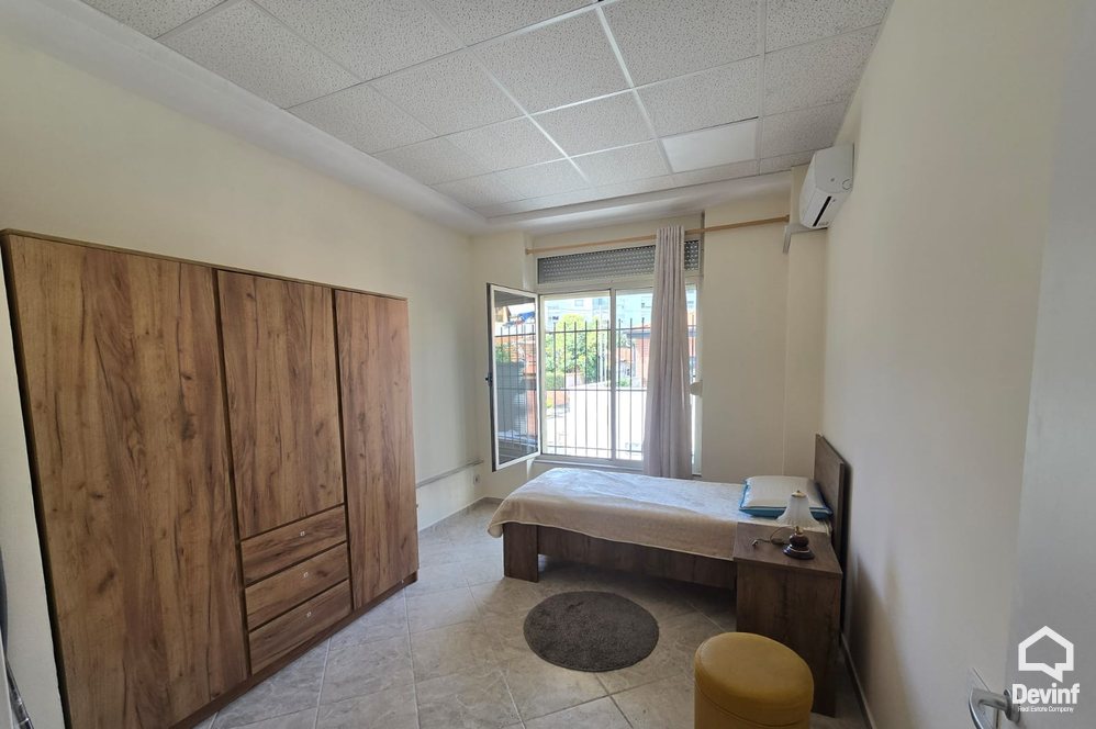 Tirane Qera Apartament 2+1 Me qira apartament ne qender te Tiranes, Rruga Kavajes apartament