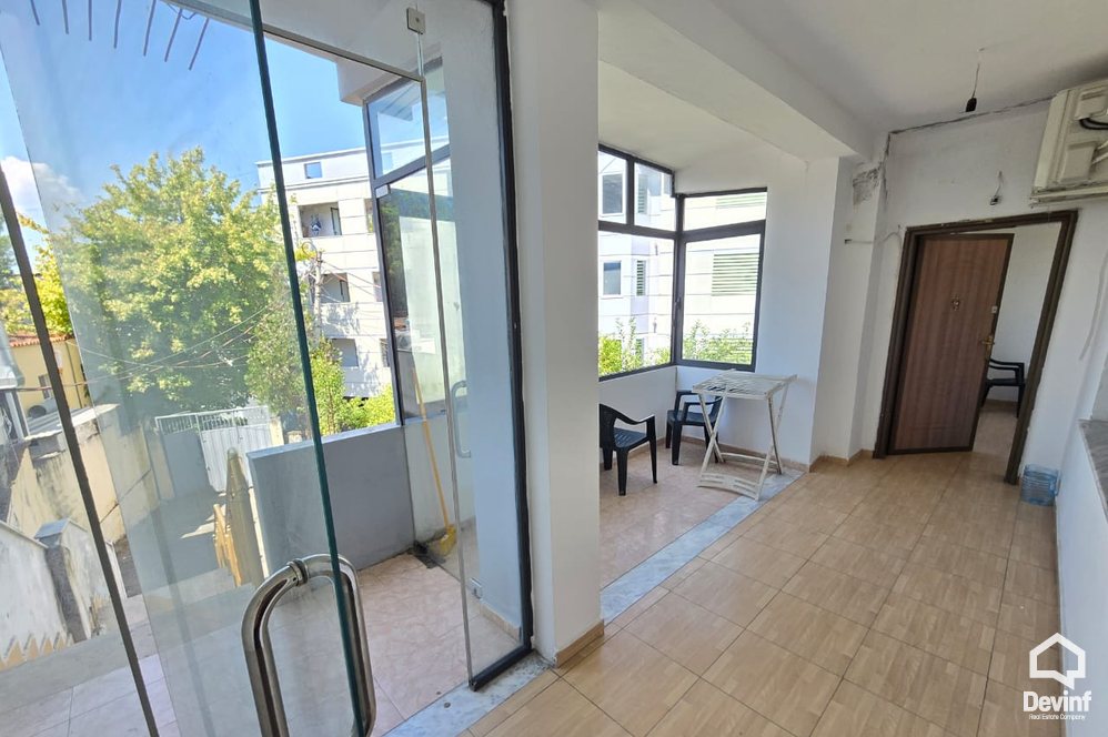 Tirane Qera Apartament Me shume se 4 dhoma Zyre/apartament tek Qyteti Studenti apartament zyre shkolle kursesh