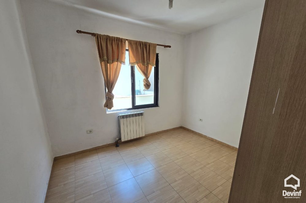 Tirane Qera Apartament Me shume se 4 dhoma Zyre/apartament tek Qyteti Studenti apartament zyre shkolle kursesh
