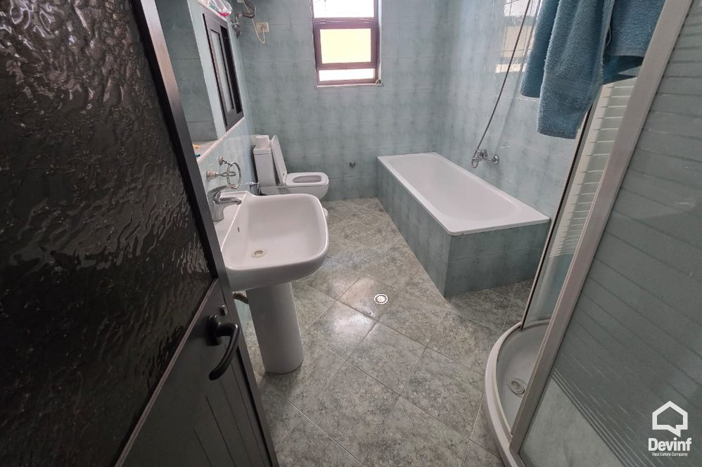 Tirane Qera Apartament Me shume se 4 dhoma Zyre/apartament tek Qyteti Studenti apartament zyre shkolle kursesh