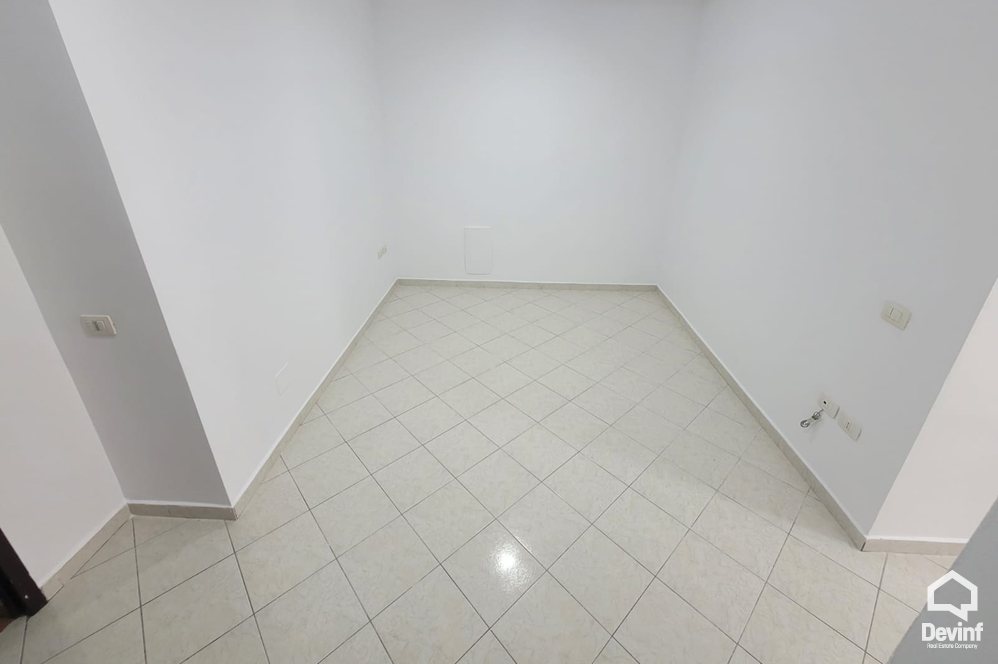 Tirane Qera Zyre Zyre ne Rr. Sami Frasheri zyre klinike