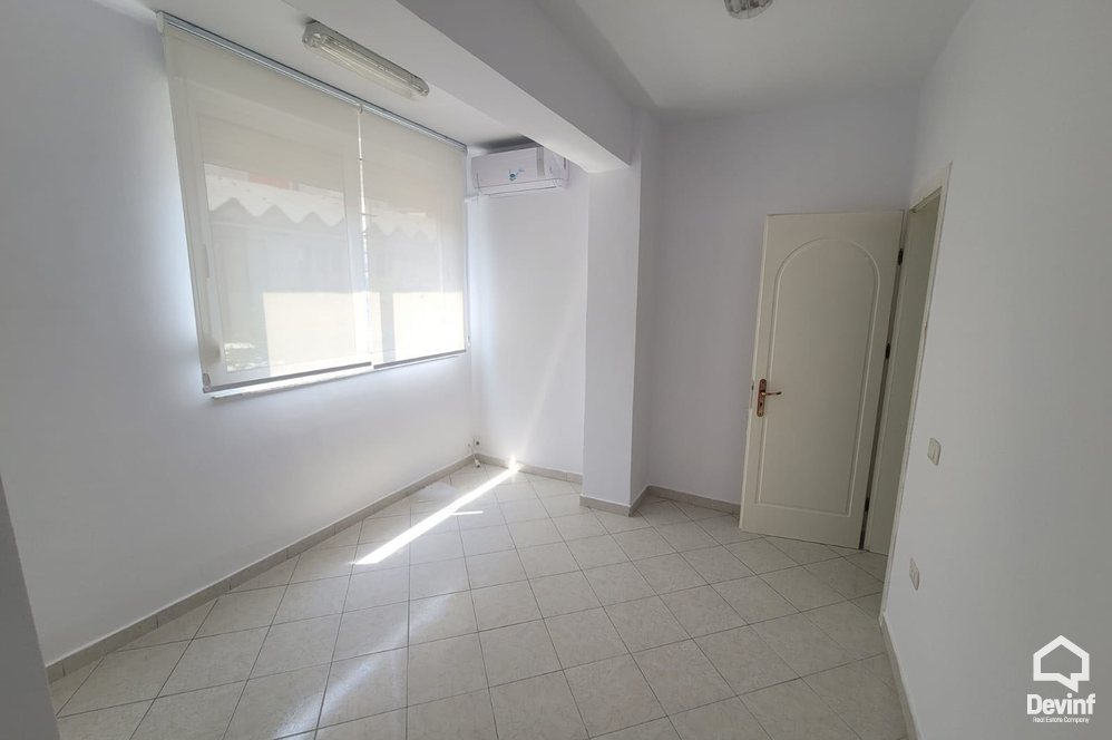 Tirane Qera Zyre Zyre ne Rr. Sami Frasheri zyre klinike