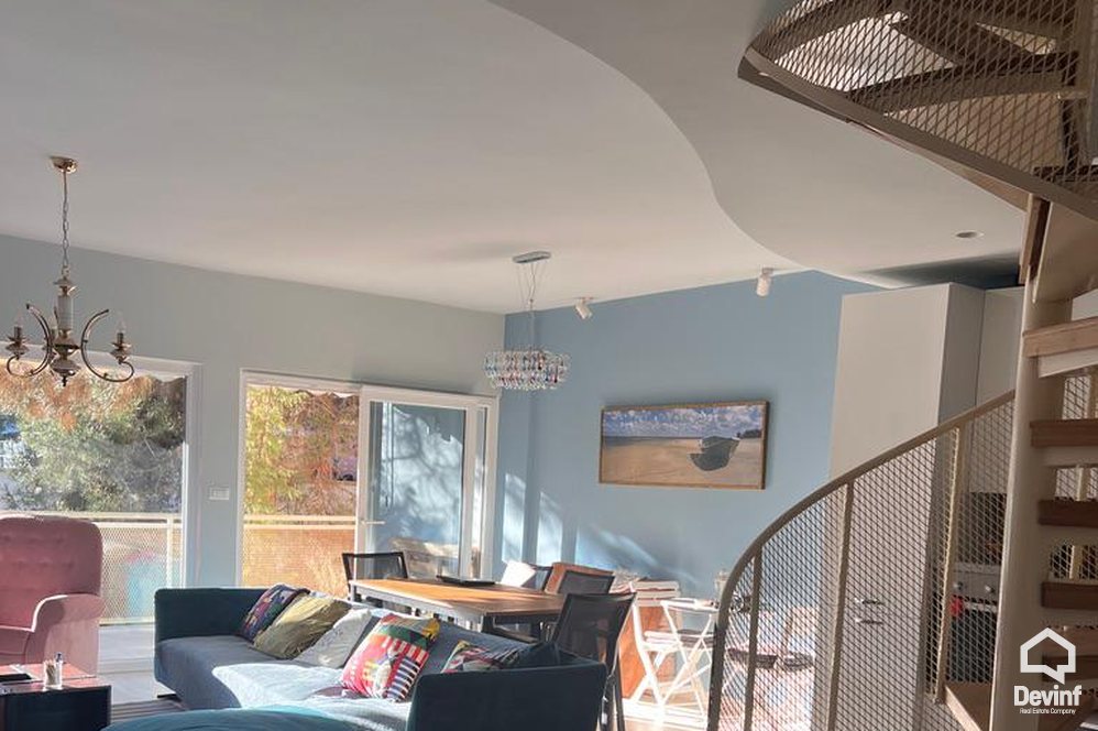 Kavaje Shitje Apartament 3+1 Golem apartament bregdet dubleks turistike Booking/AirBnB