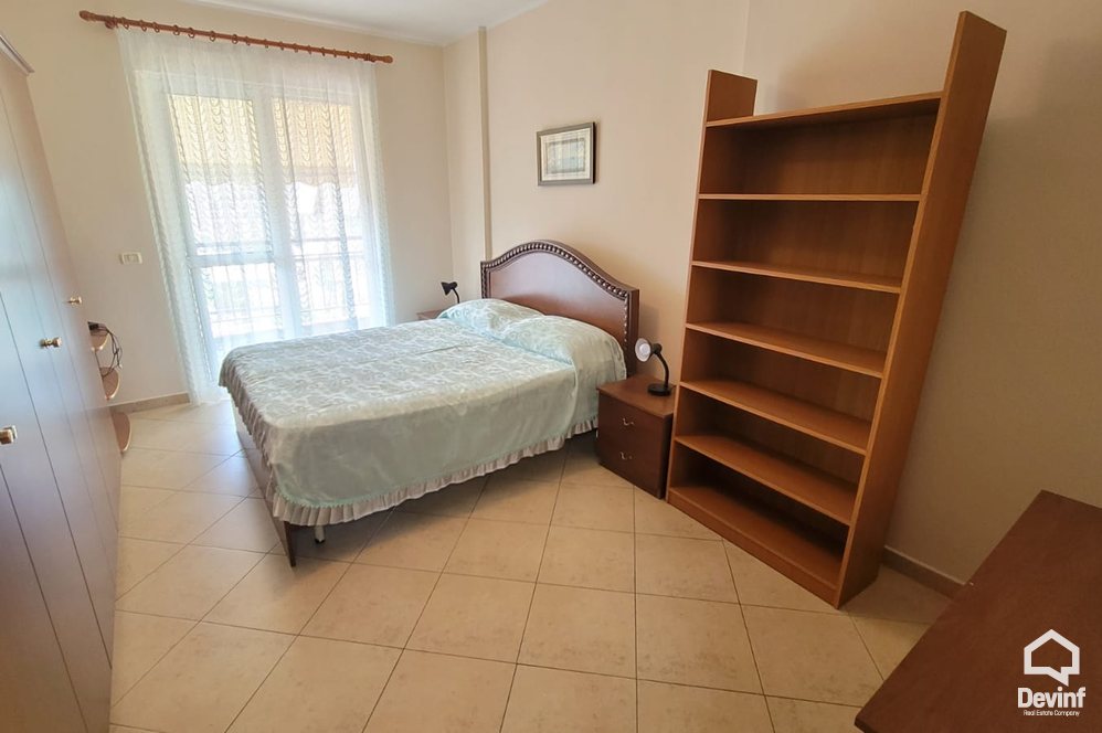 Tirane Qera Apartament 3+1 Apartament ne Rr. Kavajes, prane me qendren e Tiranes apartament
