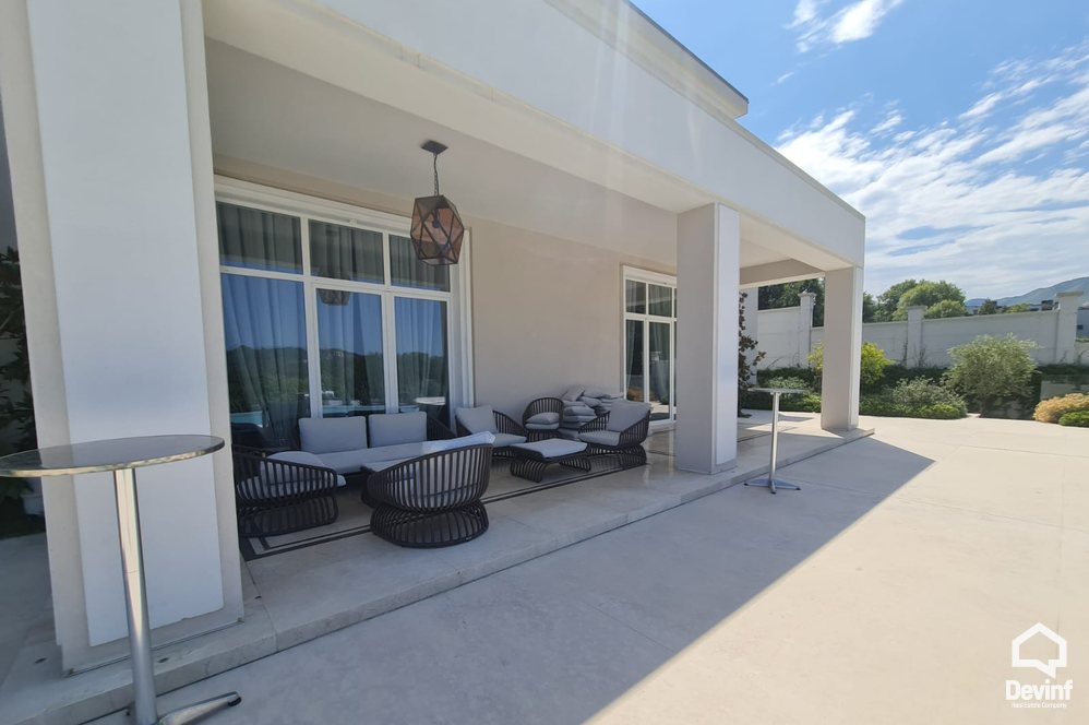 Tirane Shitje Vile  Vile ne kompleksin rezidencial Rolling Hills vile kompleks rezidencial