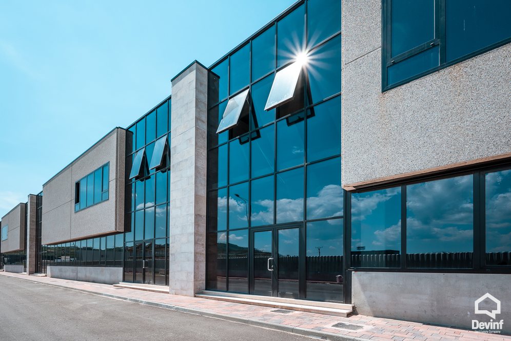 Tirane Shitje Magazine Autostrada Tirane-Durres zyre magazine prodhim show room