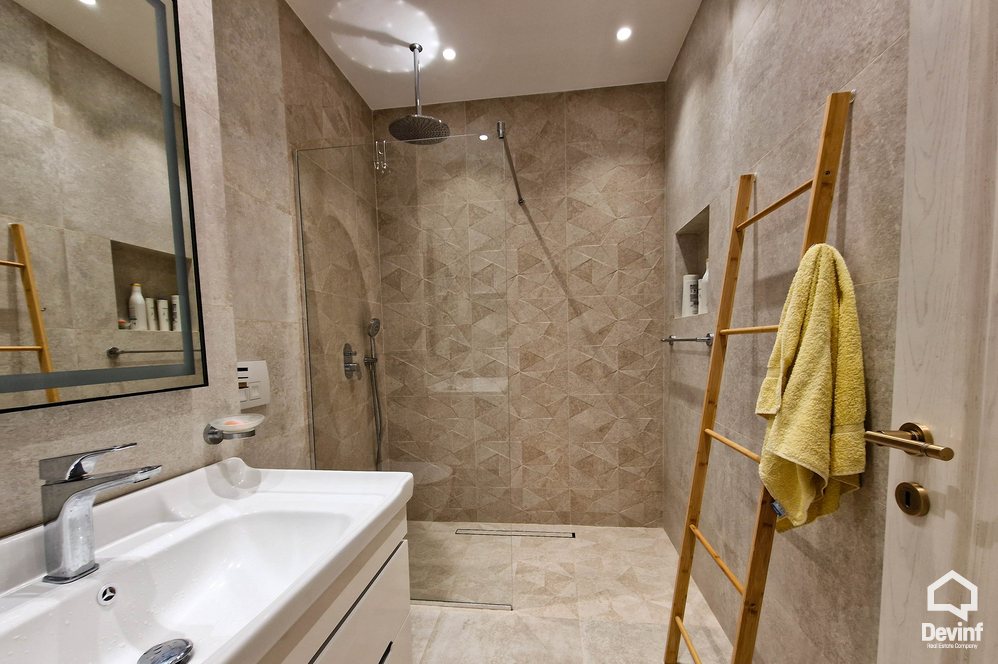 Kavaje Shitje Apartament 2+1 Rezidenca Laguna Blu, Qerret apartament bregdet kompleks rezidencial turistike Booking/AirBnB