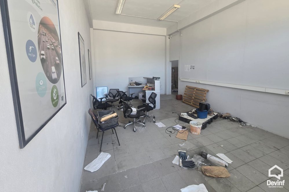Tirane Qera Ndertese Multifunksionale Ndertese dhe toke per qira ne Autostraden Tirane-Durres magazine prodhim show room ekspozite zyra