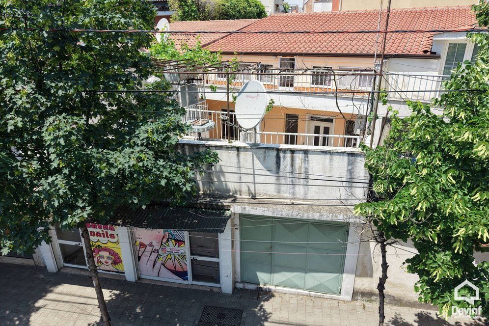 Tirane Shitje Shtepi Private 3+1 Rruga Hoxha Tahsim toke per ndertim investim