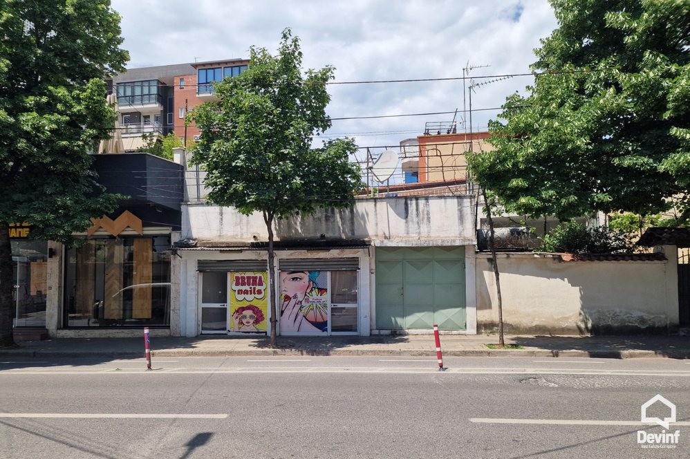Tirane Shitje Shtepi Private 3+1 Rruga Hoxha Tahsim toke per ndertim investim