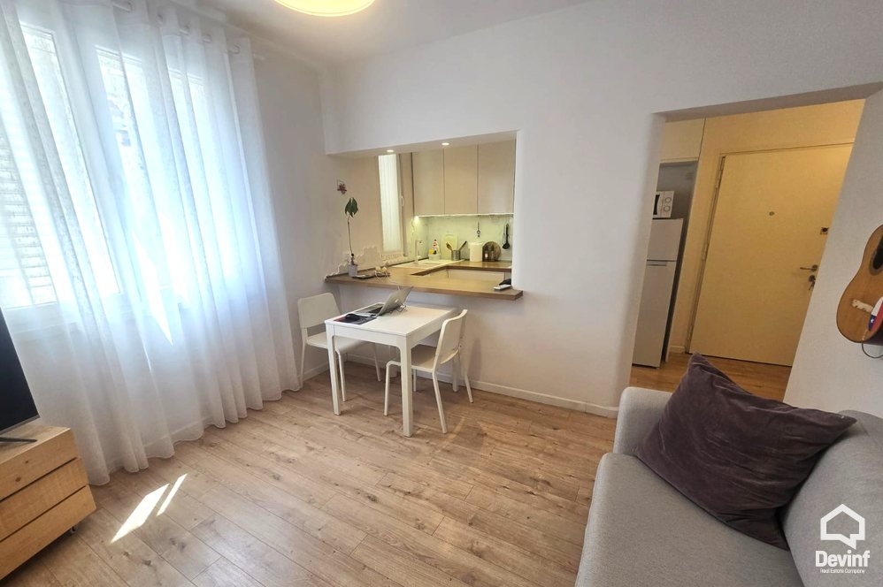 Tirane Qera Apartament 1+1 apartament