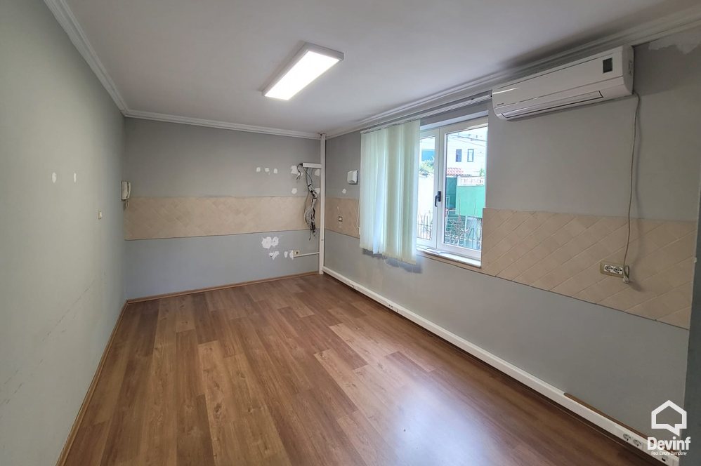Tirane For Sale Villa Me shume se 4 dhoma Villa located in Student City area Office Villa Office kopesht femijesh shkolle kursesh