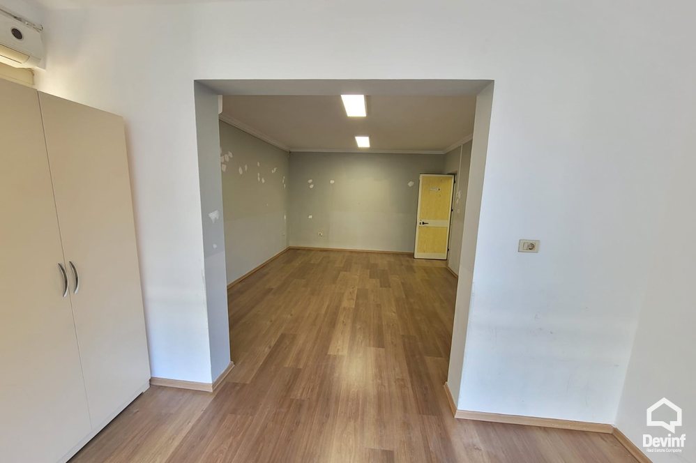 Tirane For Sale Villa Me shume se 4 dhoma Villa located in Student City area Office Villa Office kopesht femijesh shkolle kursesh