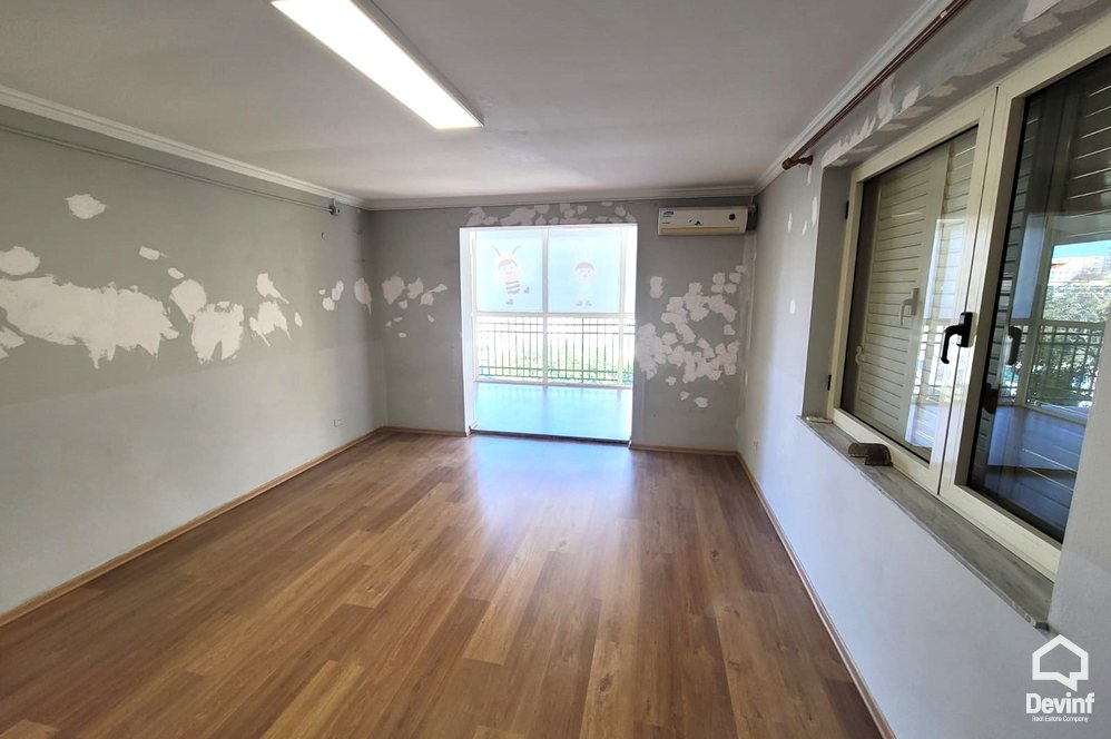 Tirane For Sale Villa Me shume se 4 dhoma Villa located in Student City area Office Villa Office kopesht femijesh shkolle kursesh