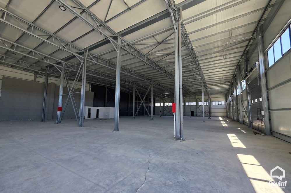 Durres Shitje Magazine Zona e Portoromanos prane portit te ri. magazine bregdet industri