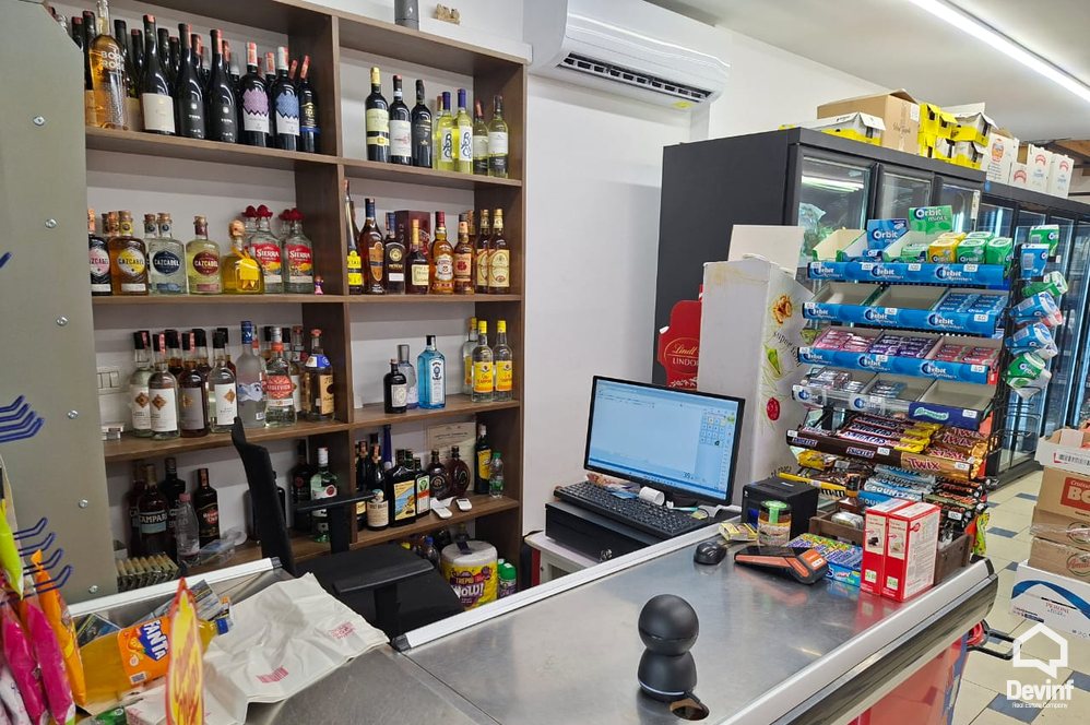 Tirane For Rent Shop Shop in the area near Myslym Shyri Street Office Shop qender estetike spa show room