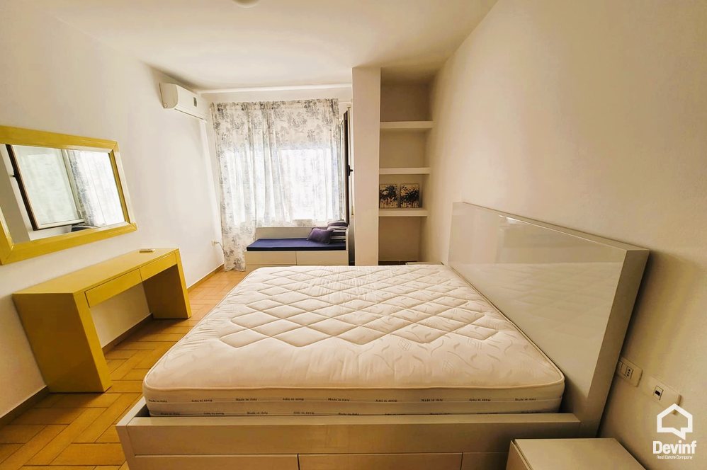 Tirane Qera Apartament 2+1 Ne qender te Tiranes, apartament 2+1 me qira apartament
