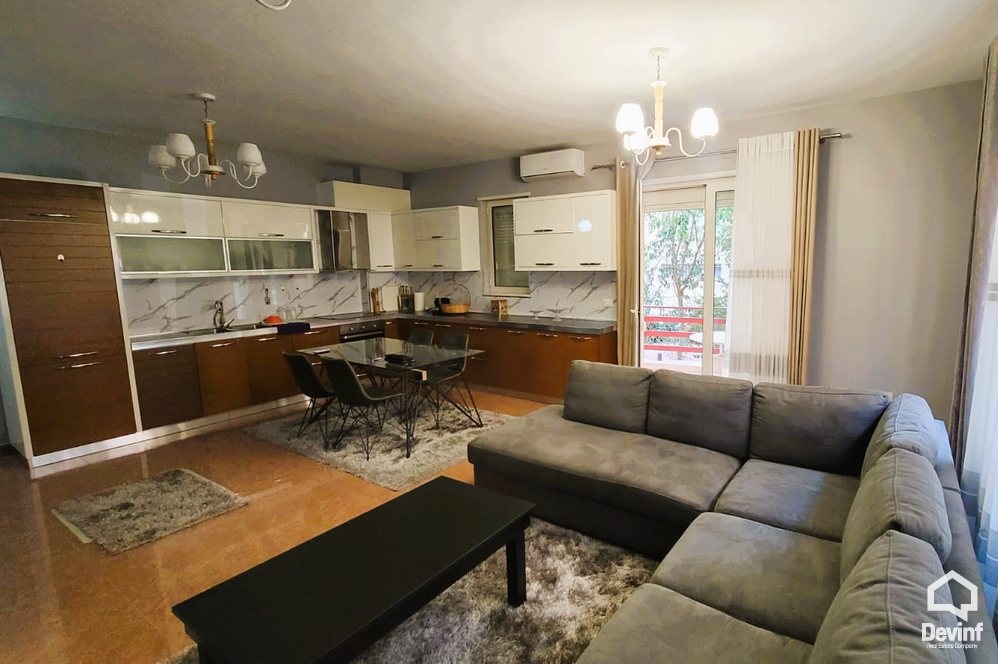 Tirane Qera Apartament 3+1 apartament