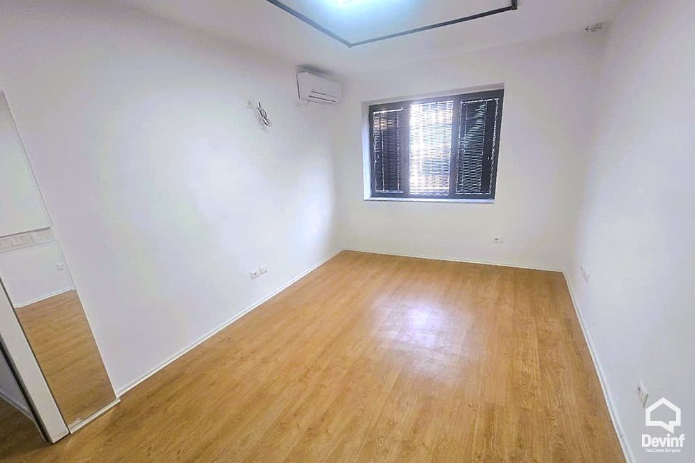 Tirane For Rent Apartment 1+1 Office in the center of Tirana, the beginning of Durres Street Office zyre avokati klinike noter