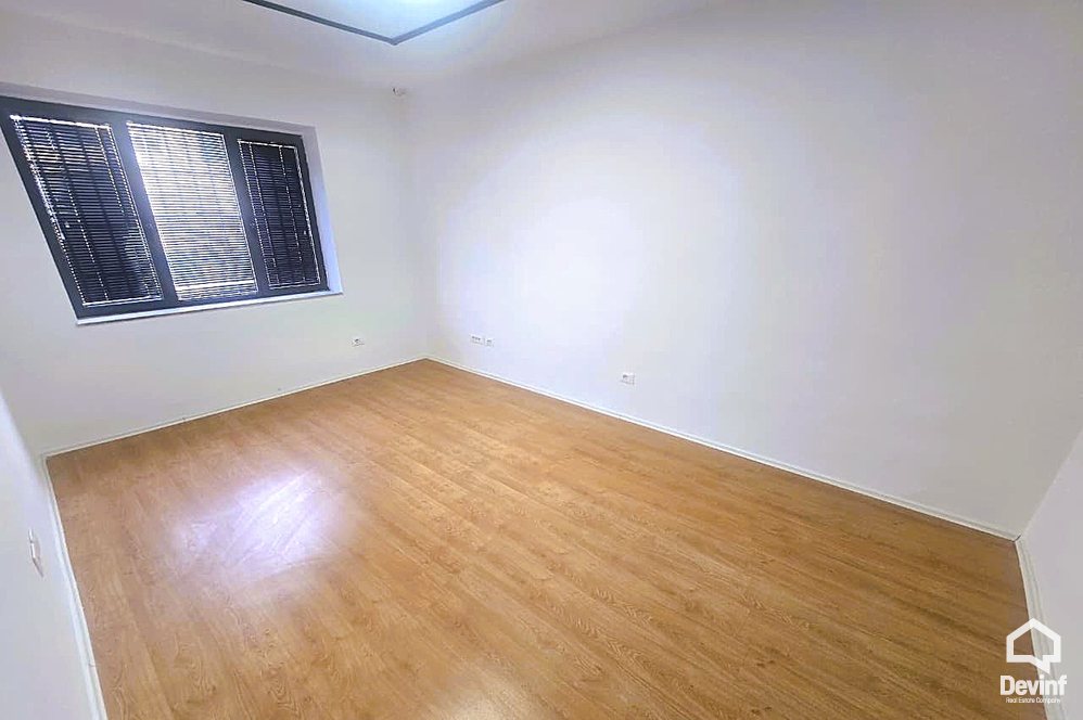 Tirane For Rent Apartment 1+1 Office in the center of Tirana, the beginning of Durres Street Office zyre avokati klinike noter