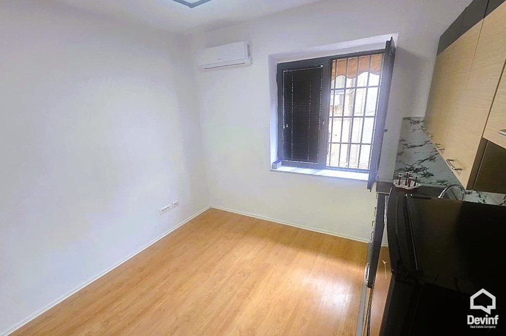Tirane For Rent Apartment 1+1 Office in the center of Tirana, the beginning of Durres Street Office zyre avokati klinike noter