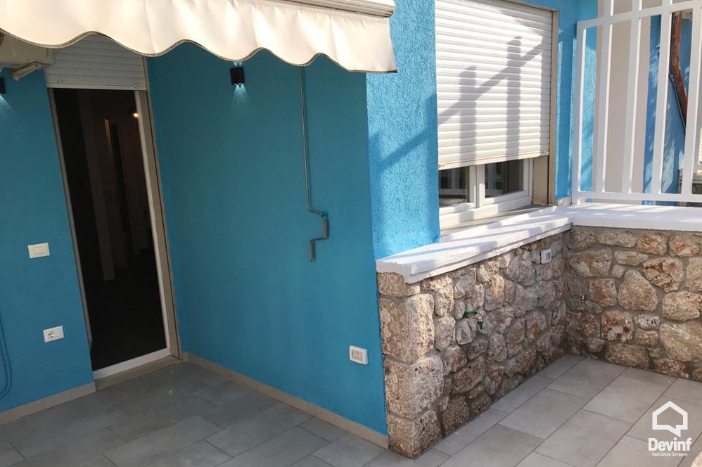 Himare Shitje Apartament Garsoniere Apartament ne shitje ne Dhermi, Himare bregdet Garsoniere turistike Booking/AirBnB biznes