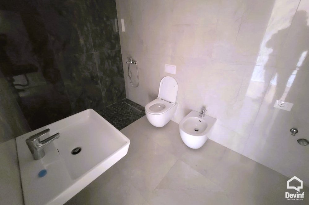 Tirane Qera Apartament 2+1 Zyre me qira ne Rrugen e Kavajes apartament apartament zyre zyre avokati