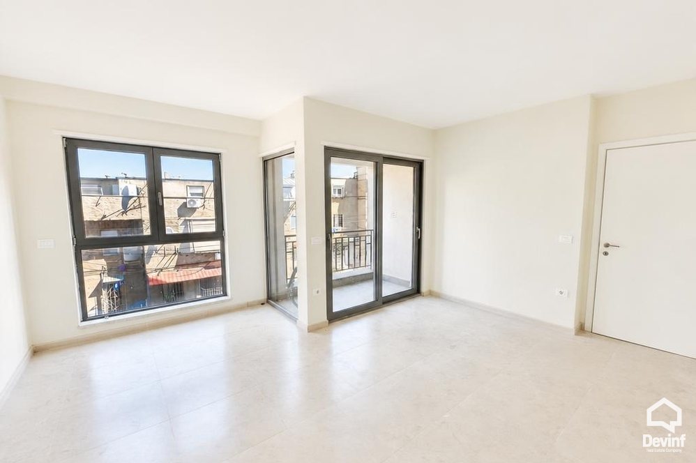 Tirane For Sale Apartment 1+1 Qemal Stafa street Apartment Booking/AirBnB