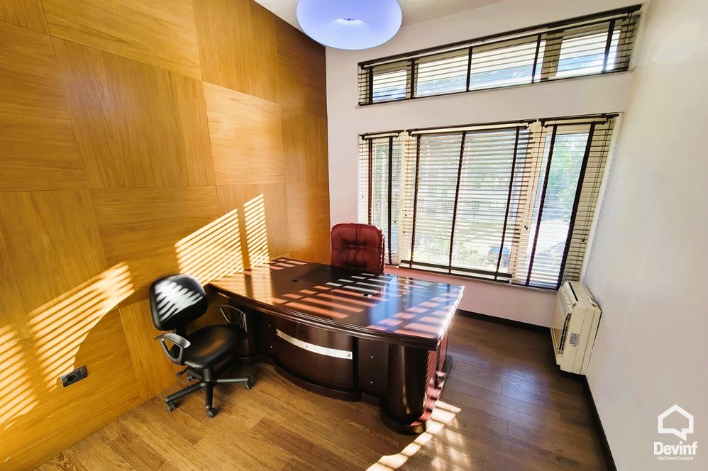 Tirane Qera Zyre Me qera zyre e mobiluar tek Gjykata e Tiranes zyre Noter zyre avokati