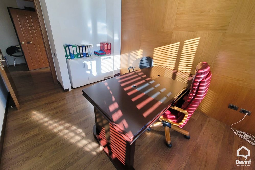 Tirane Qera Zyre Me qera zyre e mobiluar tek Gjykata e Tiranes zyre Noter zyre avokati