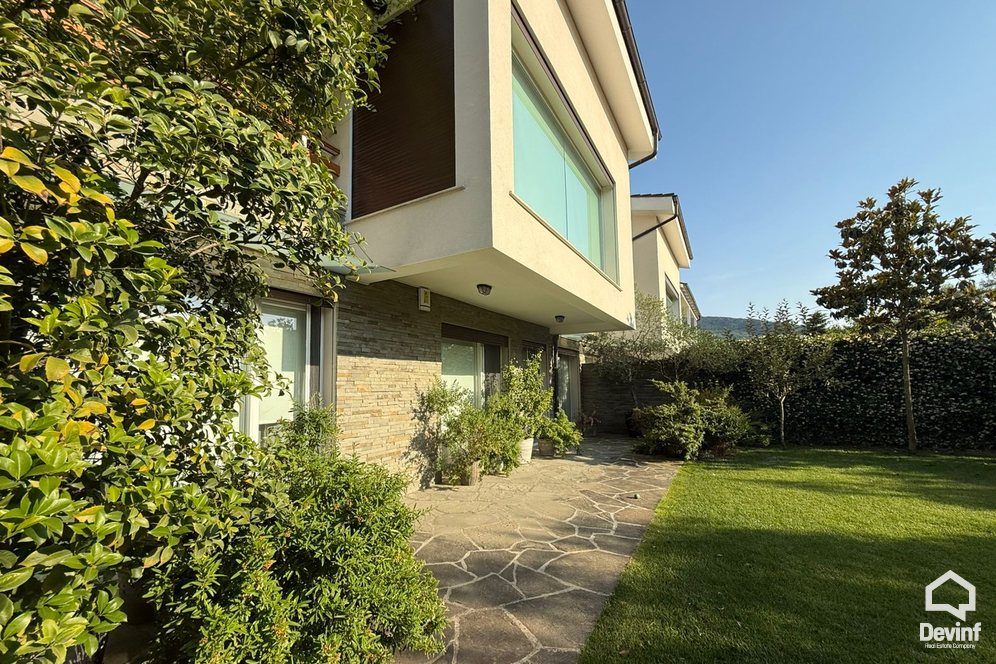 Tirane Shitje Vile Long Hill Residence vile