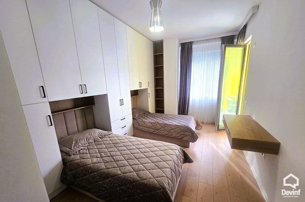 Tirane Qera Apartament 2+1 Apartament tek Kompleksi Grand Gallery, zona e Yzberishtit apartament