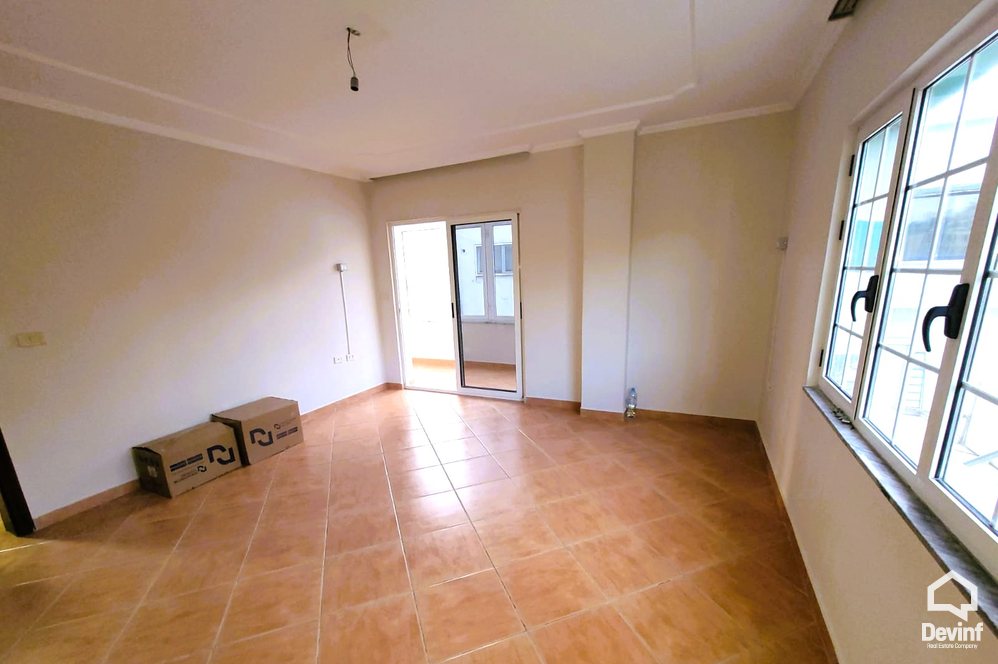 Tirane For Rent Office Me shume se 4 dhoma Office loacated in Blloku area Office klinike dentare show room zyre avokati