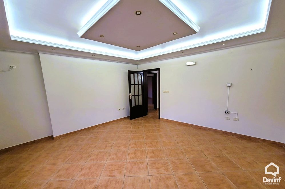 Tirane For Rent Office Me shume se 4 dhoma Office loacated in Blloku area Office klinike dentare show room zyre avokati