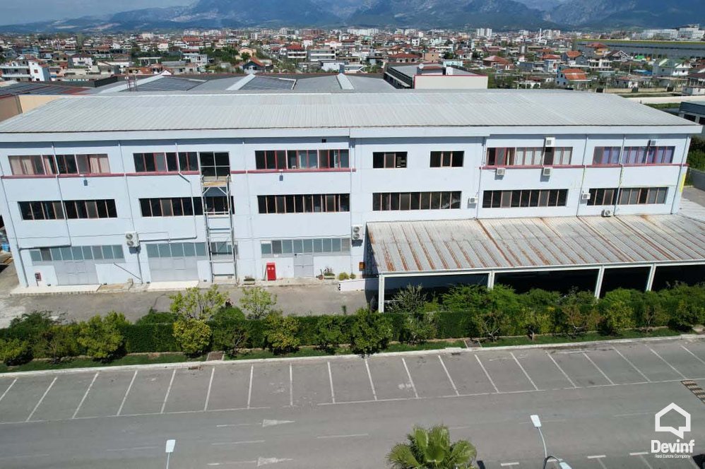 Tirane Qera Magazine  Objekt industrial prodhimi ne Autostraden Tirane-Vore magazine ndertese multifunksionale prodhim