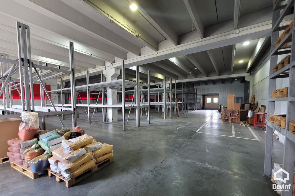 Tirane Qera Magazine  Objekt industrial prodhimi ne Autostraden Tirane-Vore magazine ndertese multifunksionale prodhim