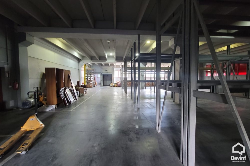 Tirane Qera Magazine  Objekt industrial prodhimi ne Autostraden Tirane-Vore magazine ndertese multifunksionale prodhim