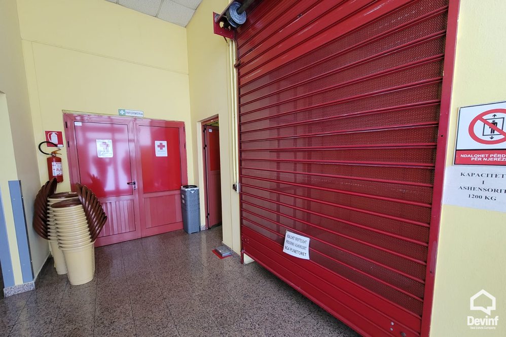 Tirane Qera Magazine  Objekt industrial prodhimi ne Autostraden Tirane-Vore magazine ndertese multifunksionale prodhim