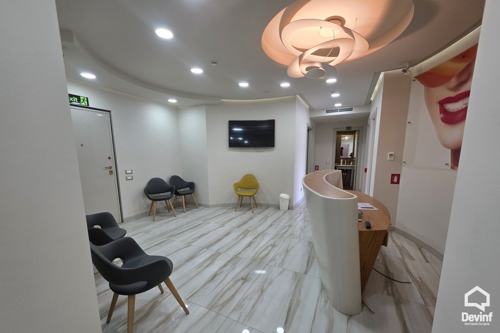Tirane Shitje Zyre  Zyre ne zonen e Ish-Bllokut zyre klinike dentare