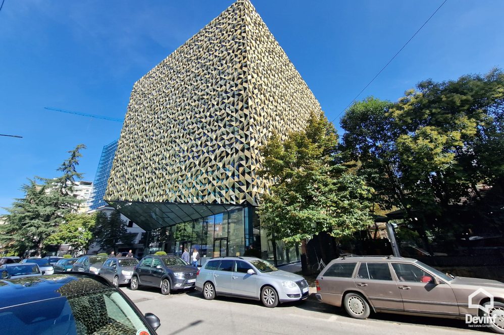 Tirane For Sale Office  Vaso Pasha street, Rainbow Center Office Business Center klinike dentare qender estetike qender masazhi studio ligjore spa