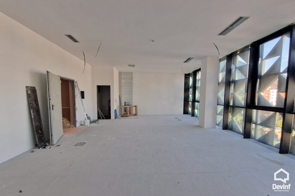 Tirane For Sale Office  Vaso Pasha street, Rainbow Center Office Business Center klinike dentare qender estetike qender masazhi studio ligjore spa
